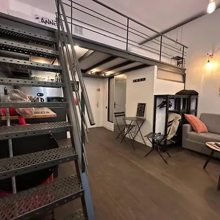 Center W Mezzanine 5min From Palace Apartment *